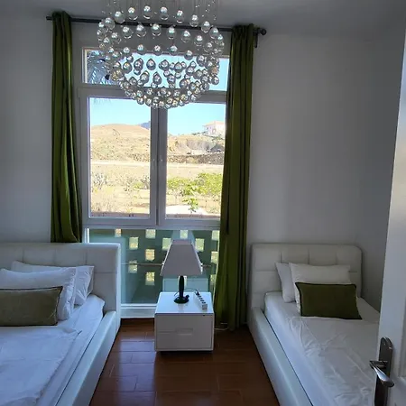 Villa Casa Viera Buzanada