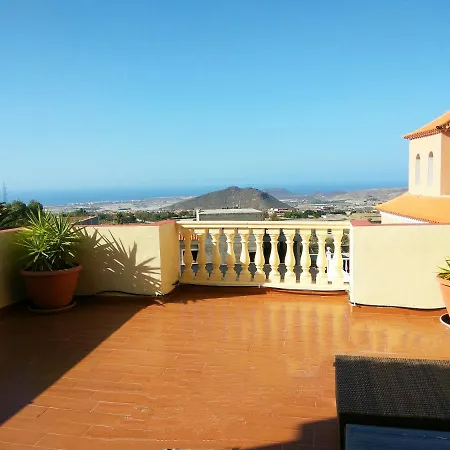 Casa Viera Willa Buzanada