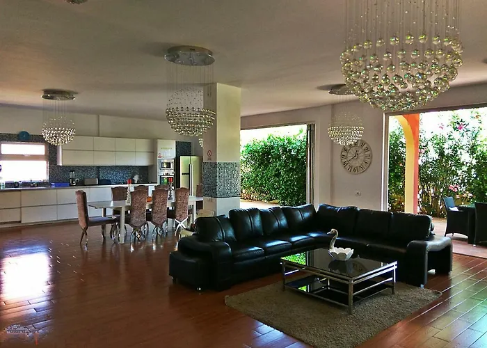 Villa Casa Viera Buzanada